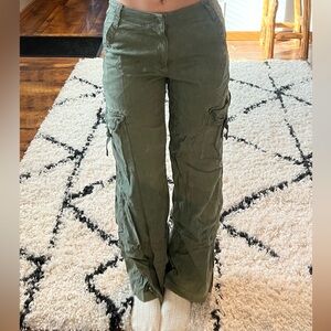 American Eagle Cargo Pants
